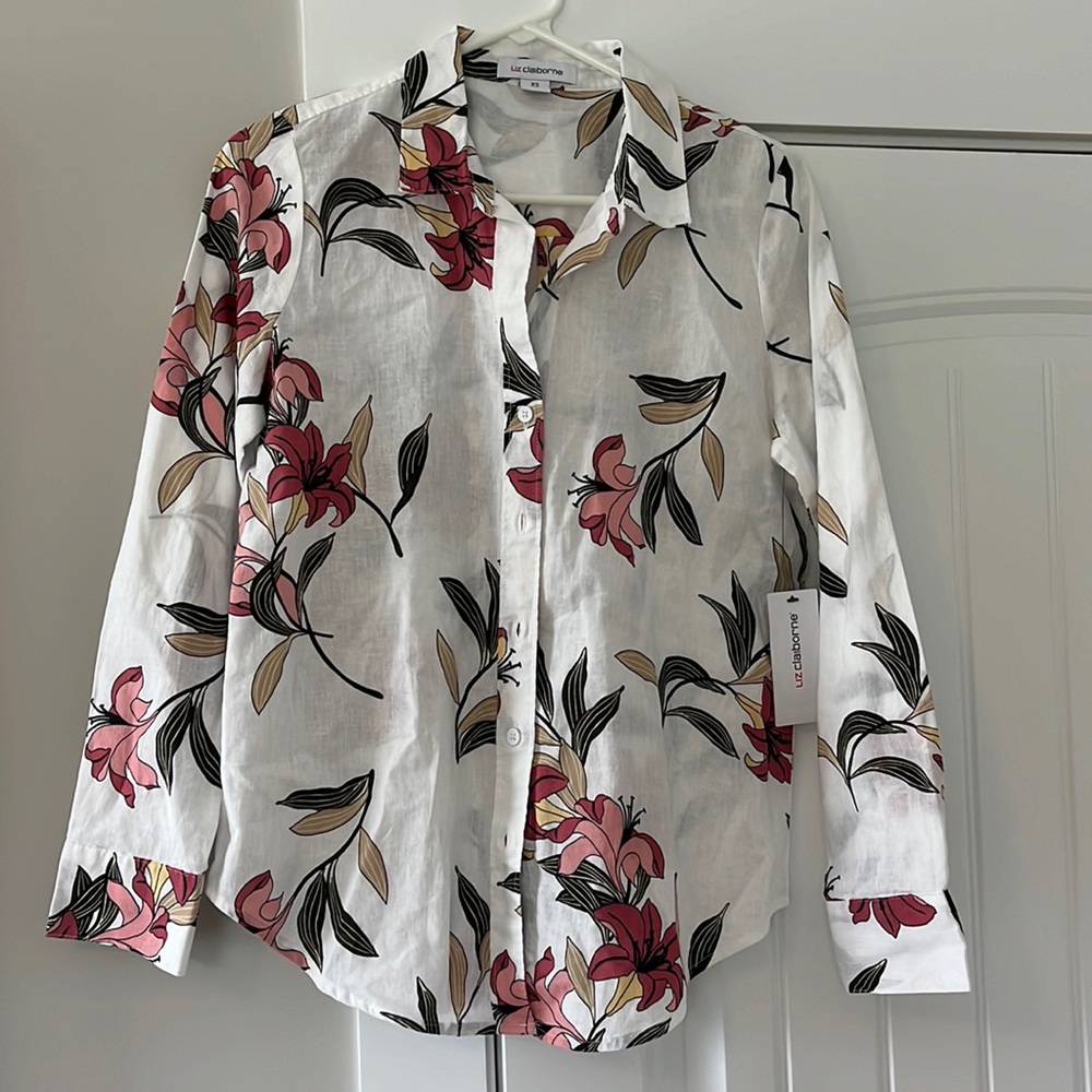 Liz Claiborne, floral button up Long sleeve, spring/summer shirt